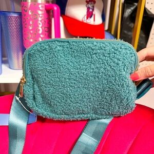 ✨NEW✨Teal Sherpa Belt Bag!